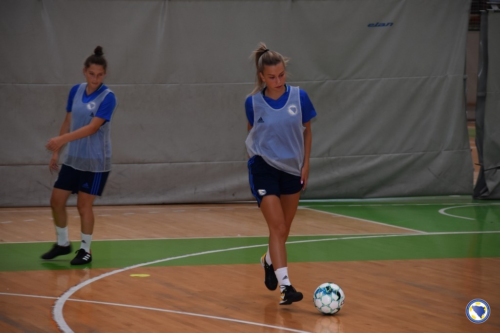 Enska Futsal Reprezentacija Bih U Zenici Po Inje Pripreme Za